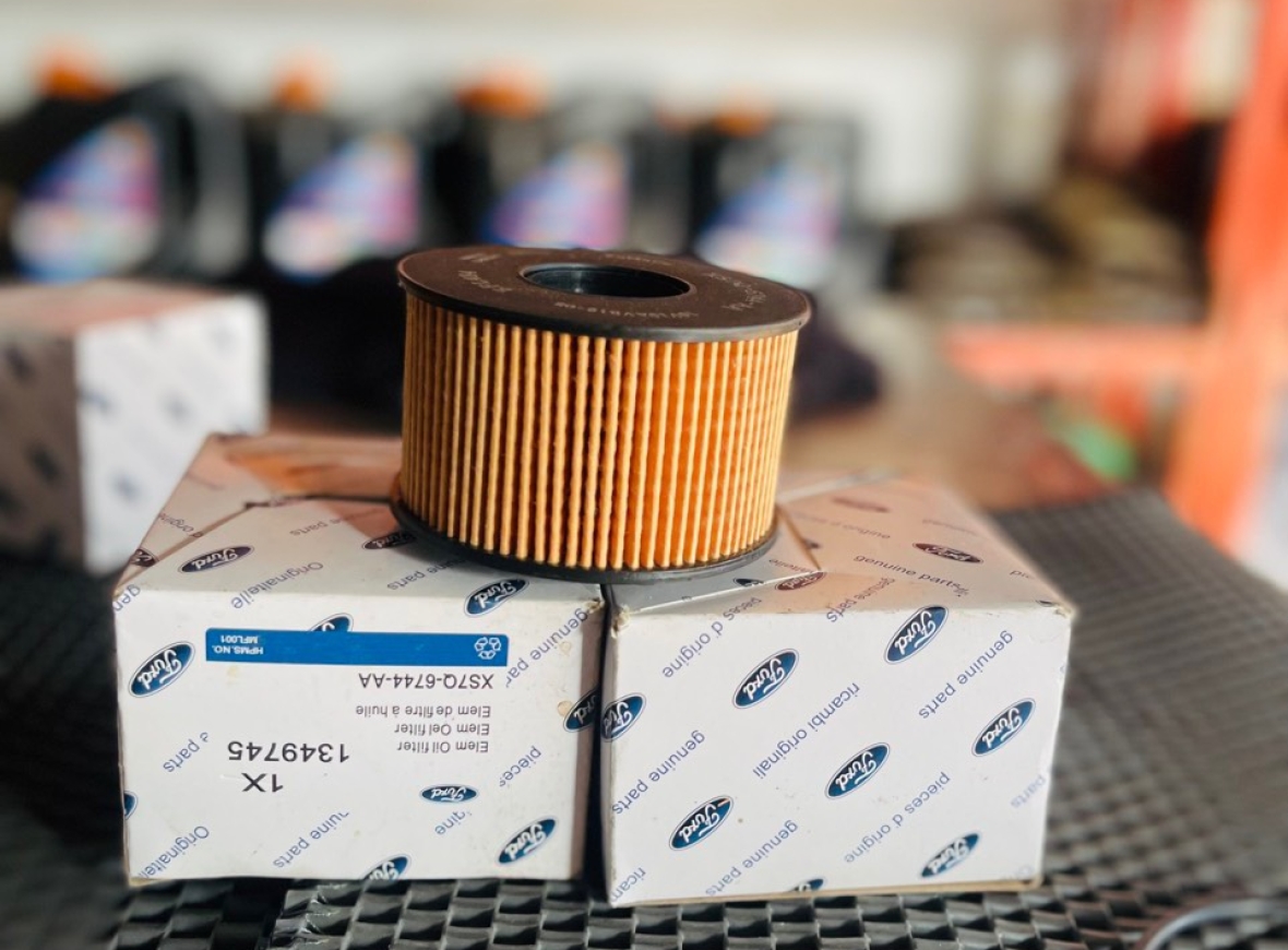 Lọc nhớt ford tranxit 